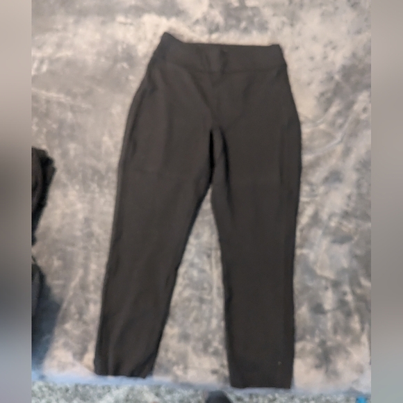 Express Sheath Ankle Crop Pant Black Professional M Stretchy - Picture 3 of 4